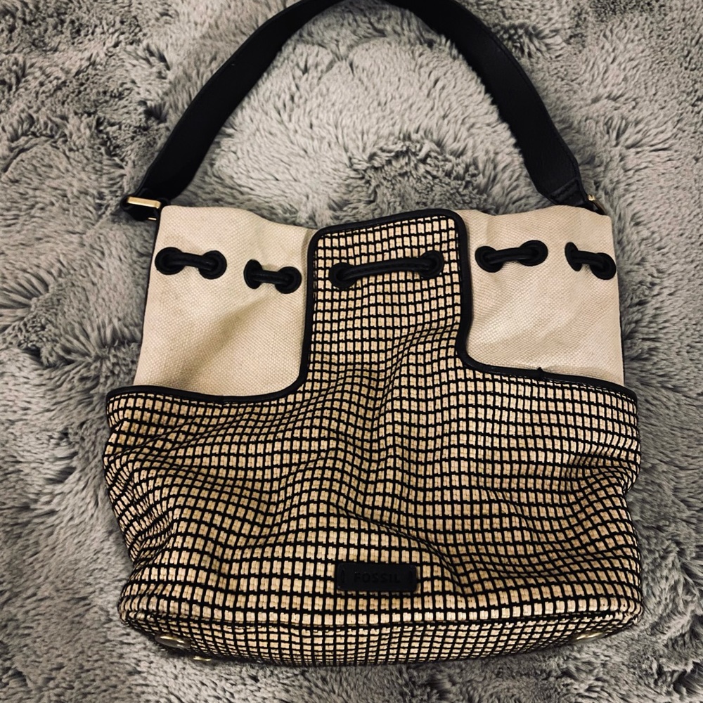 Fossil Rattan Bag With Matching Wallet - image 3